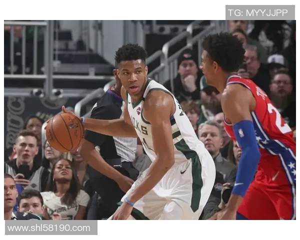 雄鹿大胜篮网,字母哥32分砍下三双,展现巨星风采 雄鹿大胜篮网,字母哥32分砍下三双,展现巨星风采