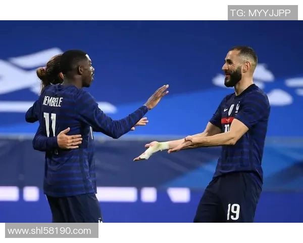 桑托斯与克鲁塞激战正酣谁能在这场对决中笑到最后 桑托斯与克鲁塞激战正酣谁能在这场对决中笑到最后