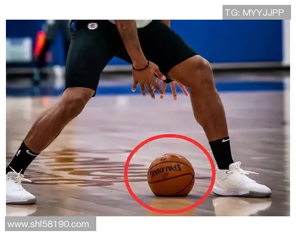 胯下运球技巧详解与动作分解助你提升篮球水平