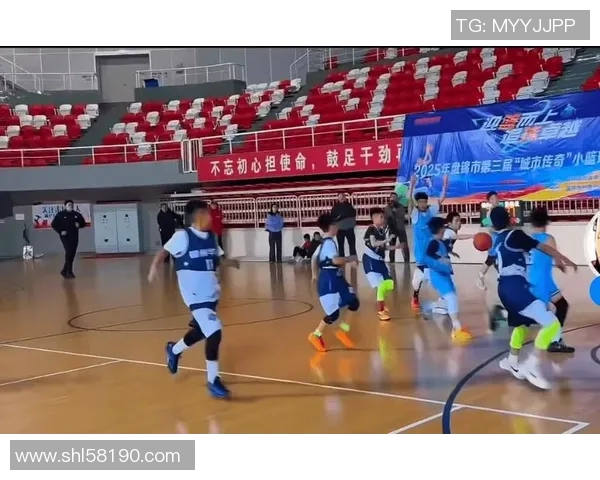 林志杰与李根的巅峰对决谁将成为篮球场上的传奇英雄