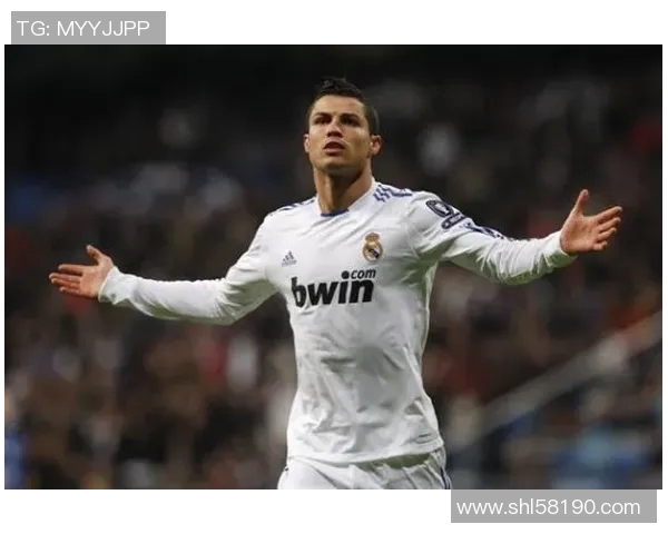 里奥斯的传奇旅程：从草根球员到世界足球巨星的蜕变与荣耀