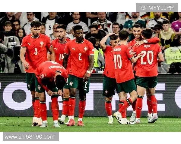 回顾2000年欧洲杯经典对决德国队与葡萄牙队的激烈较量 回顾2000年欧洲杯经典对决德国队与葡萄牙队的激烈较量