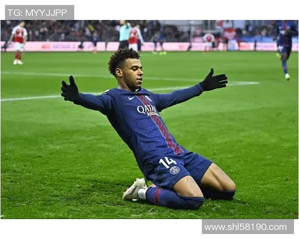 洛里昂主场迎战巴黎圣日尔曼期待精彩对决与激烈竞争